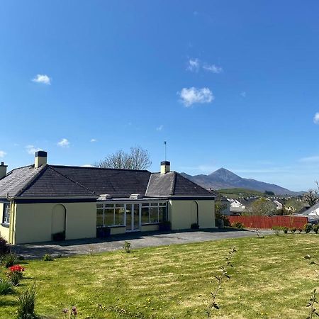 Quay Lodge Westport Exterior photo